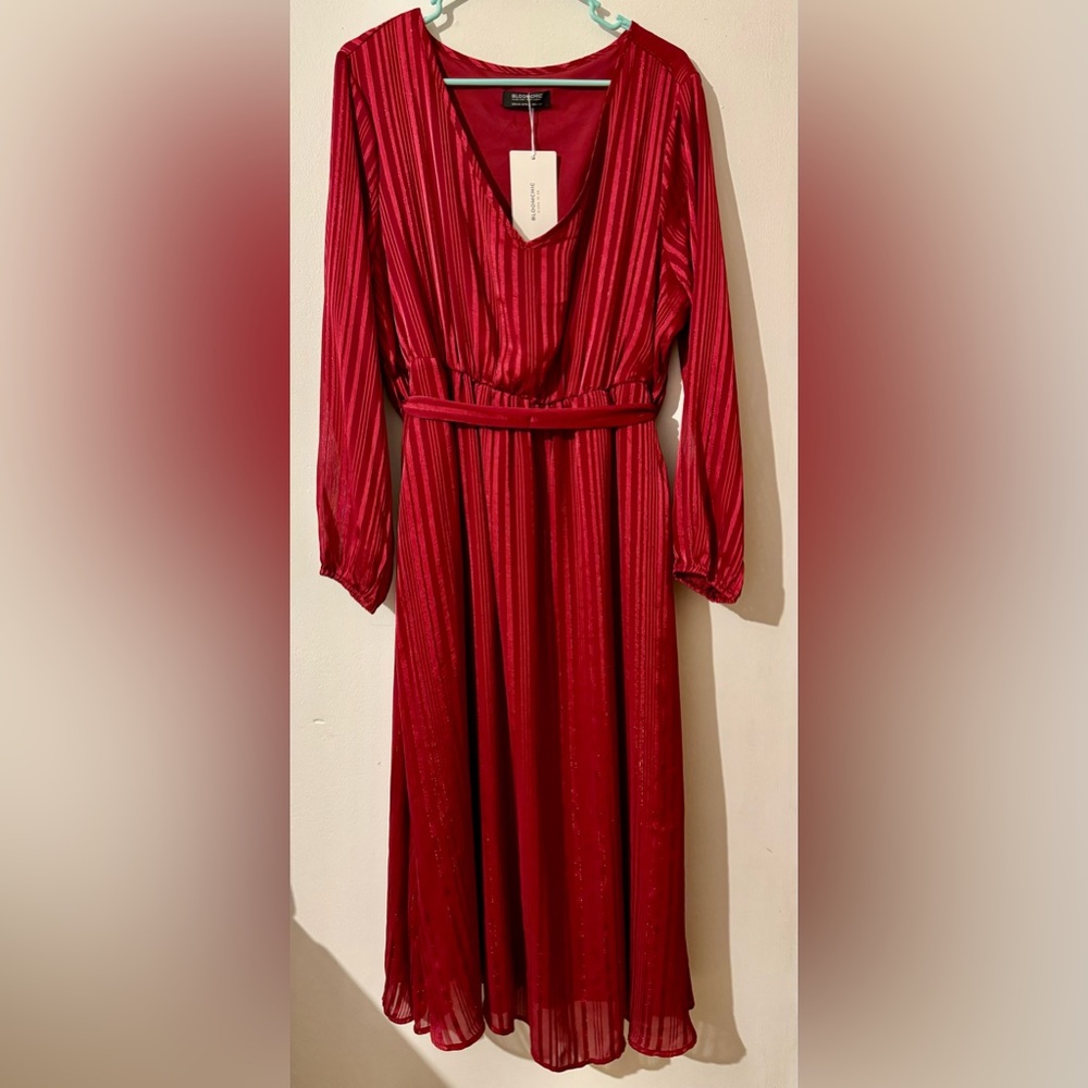 Solid Pocket Lantern Sleeve Belted Plus Size Dress